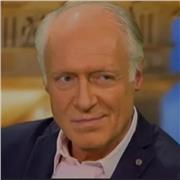 Ich habe auch Deutsch als Fremdsprache, Türkisch und Englisch unterrichtet (VHS)